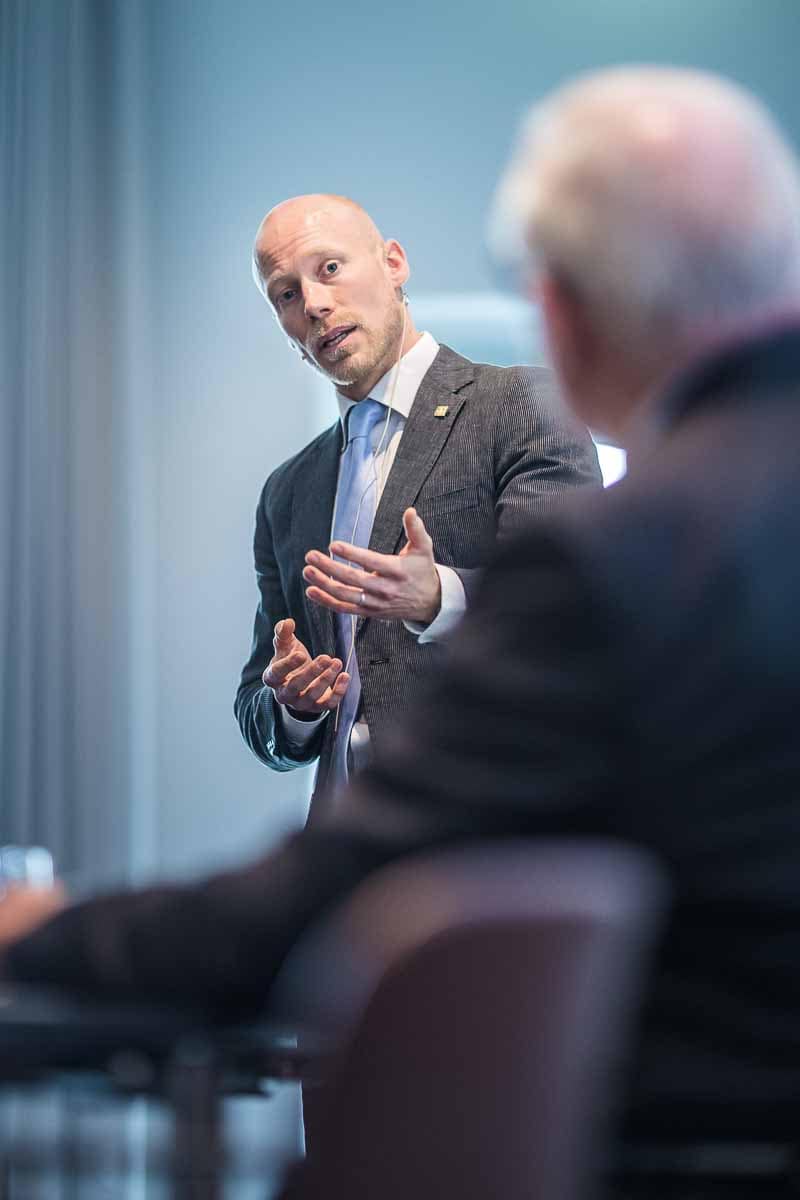 messen manglede en fotograf, til at tage nogle billeder af messen løbende