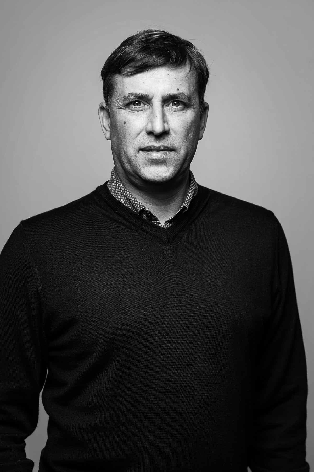 Erhvervsportræt erhvervs portræt - linkedin foto naturligt portræt Erhvervsportræt erhvervs portræt - linkedin foto naturligt portræt